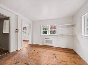 13 Atwood St, Kingston MA 02364