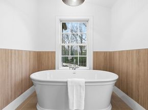 99 Sunset Rock Rd, Andover MA 01810