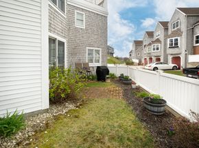 32 Commodore 32, Hull MA 02045