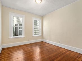 10 Royal St, Boston MA 02134