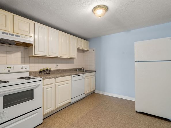 71 Oxford Ave A, Cambridge MA 02138