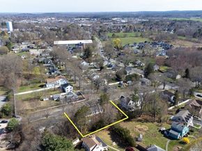 5 Murphy Ave A, Newburyport MA 01950