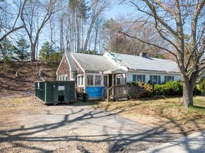 5 Murphy Ave A, Newburyport MA 01950