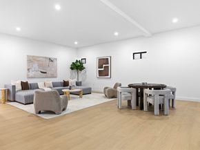 8 Priscilla Ln, Winchester MA 01890