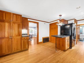 293 Florence Rd, Waltham MA 02453