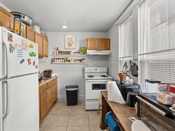 15 Russell St, Worcester MA 01609