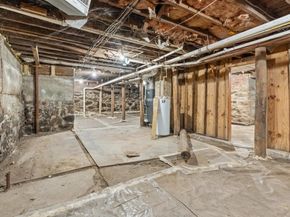 15 Russell St, Worcester MA 01609