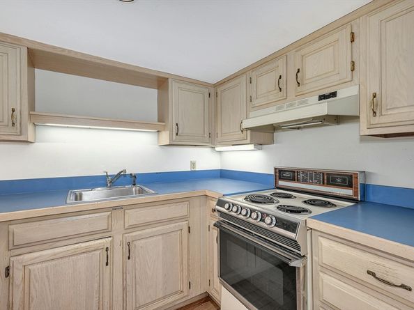 5 Fairbank St, Harvard MA 01451