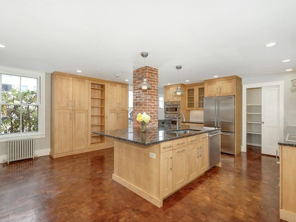 5 Fairbank St, Harvard MA 01451