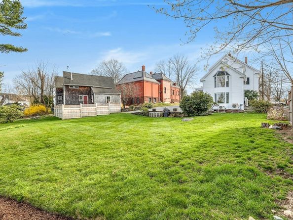 5 Fairbank St, Harvard MA 01451