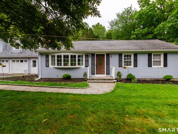 23 Great Neck Road, Trumbull CT 06611