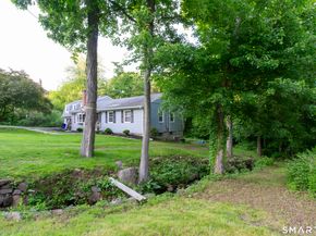 23 Great Neck Road, Trumbull CT 06611