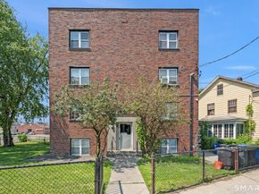 305 Parrott Avenue, Bridgeport CT 06606