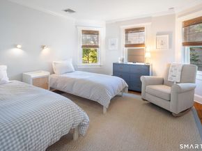 42 Hoyt Street, New Canaan CT 06840