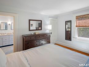 42 Hoyt Street, New Canaan CT 06840