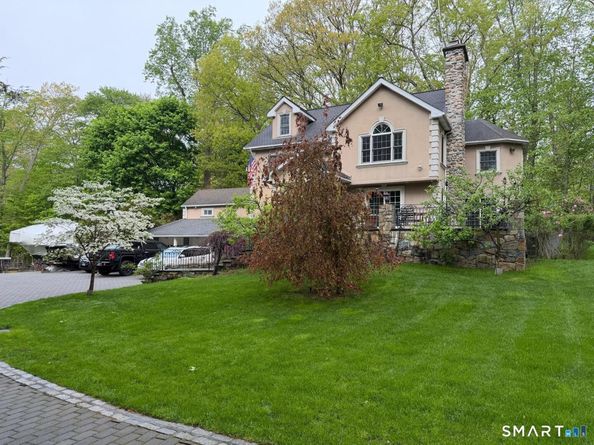 166 Blackwood Lane, Stamford CT 06903