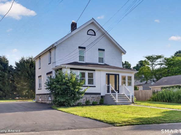 11 Hendrie Court, Stamford CT 06902