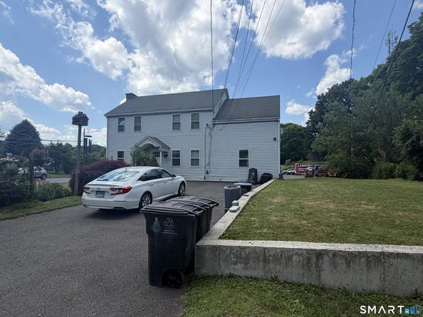 17 Erskine Road, Stamford CT 06903