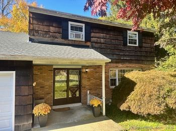 2 Honey Hollow Drive