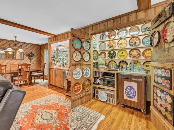 26 Cove Road, Brookfield CT 06804