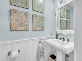 26 Cove Road, Brookfield CT 06804