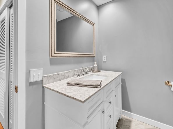 26 Cove Road, Brookfield CT 06804