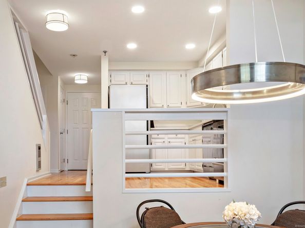 25 Grand Street APT 245, Norwalk CT 06851