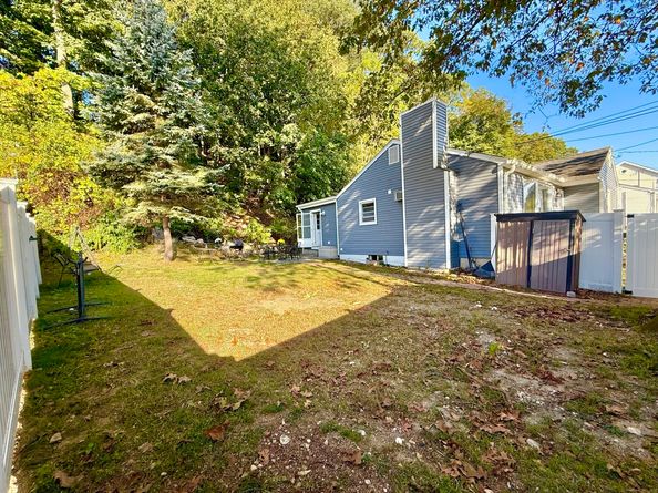 71 Deleo Drive, Stamford CT 06906