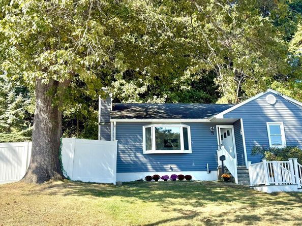 71 Deleo Drive, Stamford CT 06906