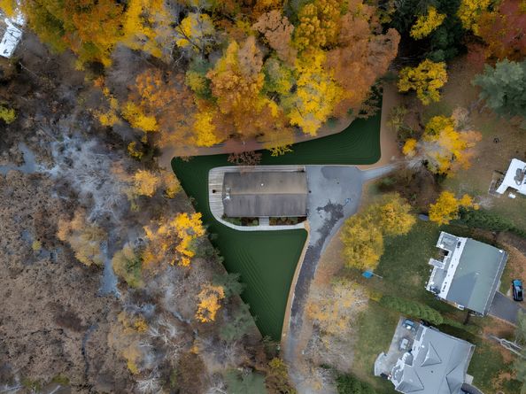 116 Hillcrest Park Road, Greenwich CT 06807