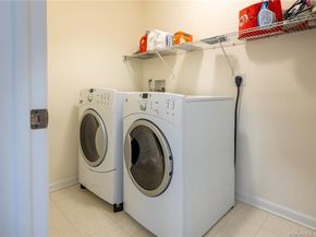 30 Caldwell Terrace 30, Danbury CT 06810