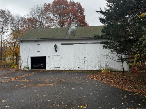 58 Daniels Farm Road, Trumbull CT 06611