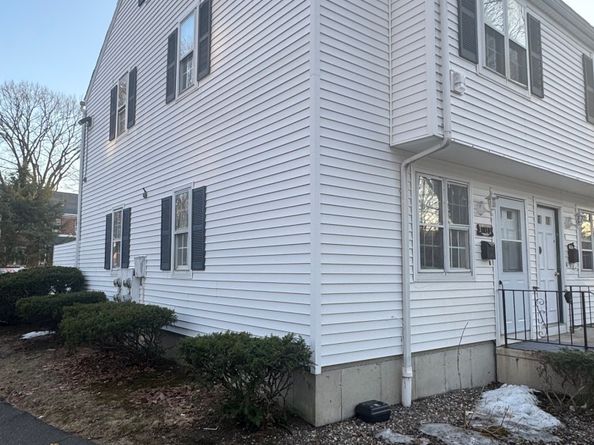 103 Kohanza Street F, Danbury CT 06811