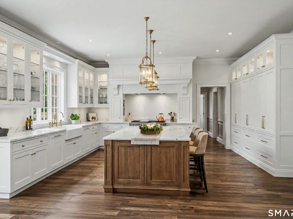 452 Silver Spring Road, Ridgefield CT 06877