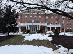 59 Courtland Avenue APT 3B, Stamford CT 06902