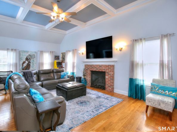 765 Cutspring Road, Stratford CT 06614
