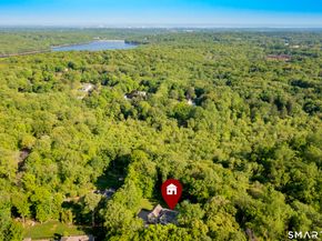 32 Lobdell Lane, Easton CT 06612