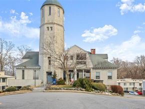 48 Olcott Way 48, Ridgefield CT 06877