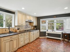 68 Old Dike Road, Trumbull CT 06611