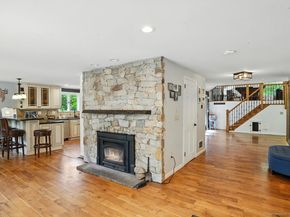 68 Old Dike Road, Trumbull CT 06611