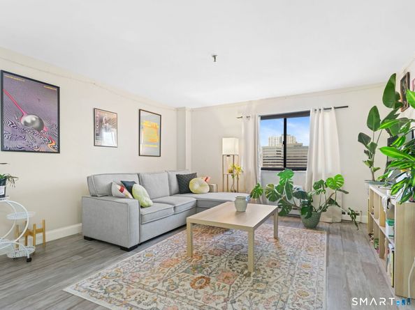 51 Schuyler Avenue APT 5C, Stamford CT 06902