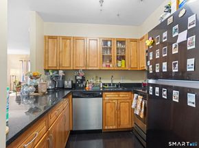 51 Schuyler Avenue APT 5C, Stamford CT 06902