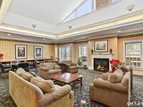 59 Courtland Avenue APT 2T, Stamford CT 06902