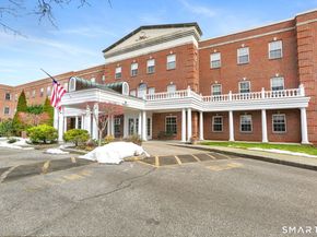 59 Courtland Avenue APT 2T, Stamford CT 06902