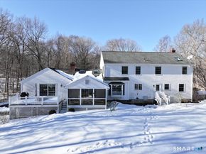 17 Tall Oaks Road, Wilton CT 06897