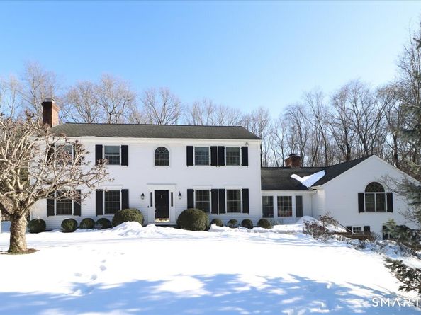 17 Tall Oaks Road, Wilton CT 06897