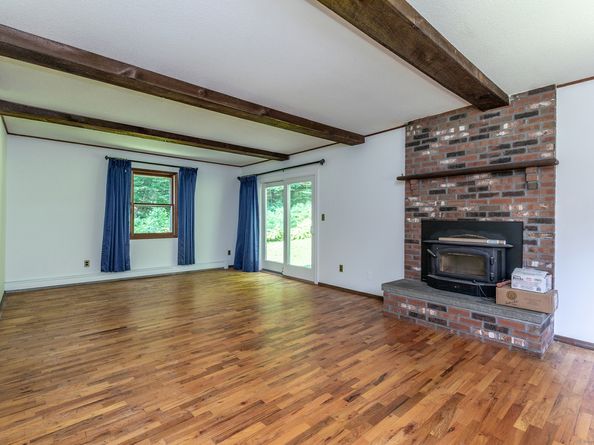 159 State Route 37, New Fairfield CT 06812