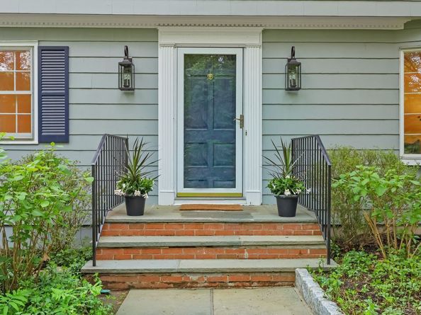 32 Jeffrey Road, Greenwich CT 06830