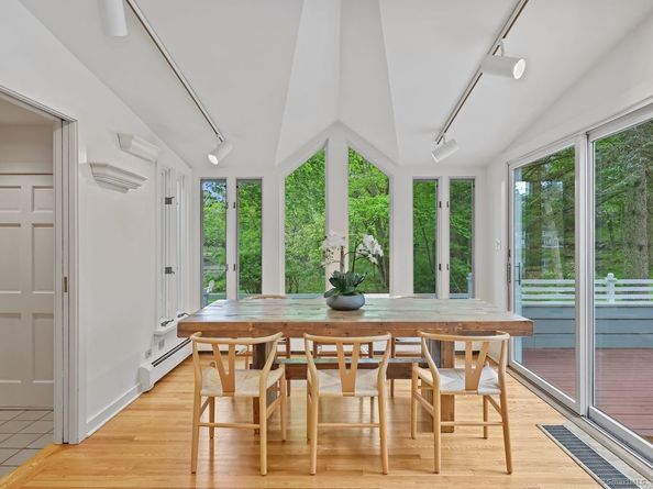 32 Jeffrey Road, Greenwich CT 06830