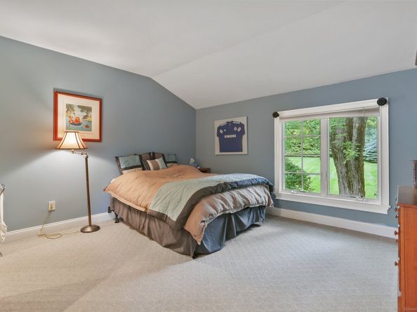 7 Jackson Court, Ridgefield CT 06877